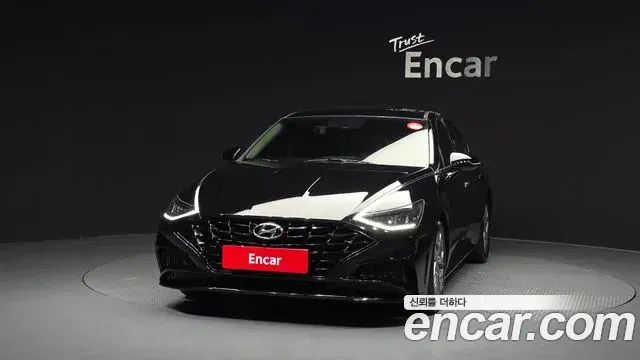 Hyundai Sonata Hybrid 2022 — Photo 10/29