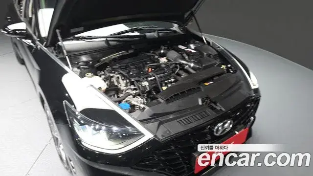 Hyundai Sonata Hybrid 2022 — Photo 7/29