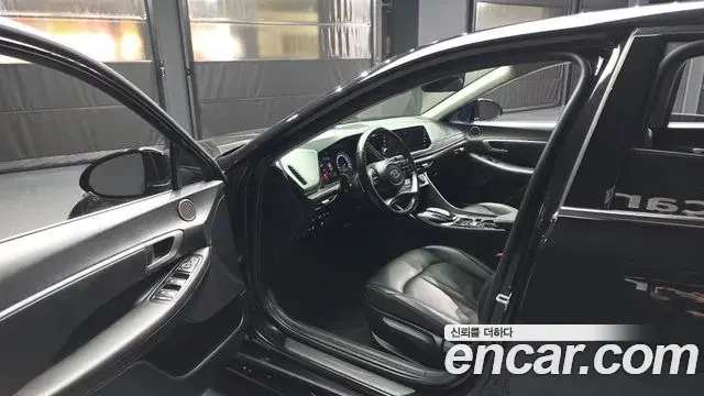 Hyundai Sonata Hybrid 2022 — Photo 5/29