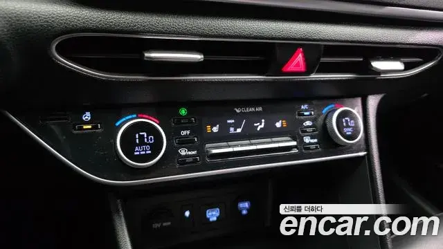 Hyundai Sonata Hybrid 2022 — Photo 14/29