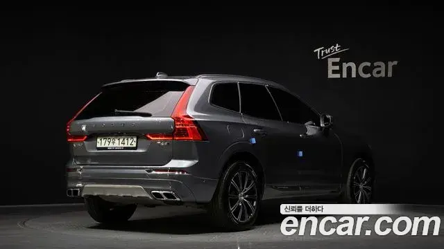 Volvo XC60 2018 — Фото 2/20