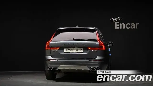 Volvo XC60 2018 — Фото 4/20