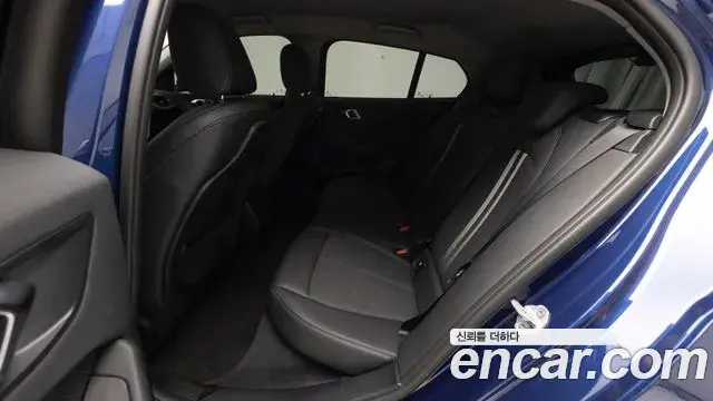 BMW 1 Series 2021 — Photo 16/20