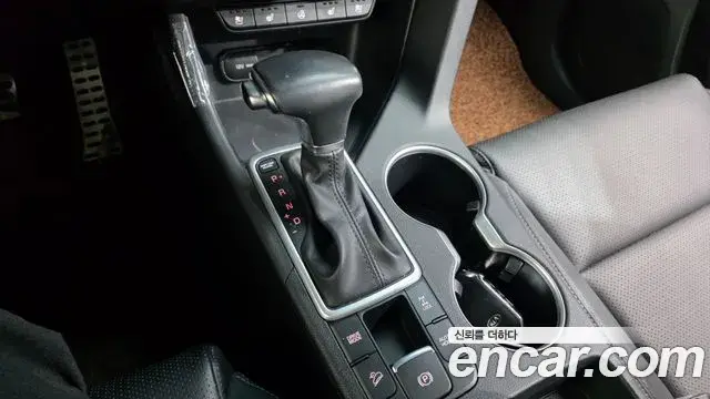 Kia Sportage The Bold 2021 — Фото 9/20