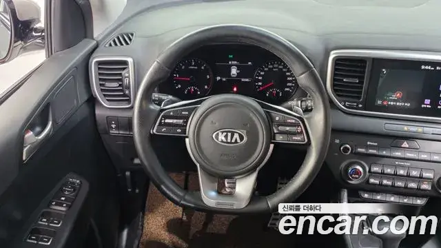 Kia Sportage The Bold 2021 — Фото 13/20