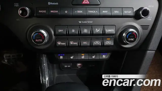 Kia Sportage The Bold 2021 — Фото 19/20