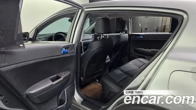Kia Sportage The Bold 2021 — Photo 15/34