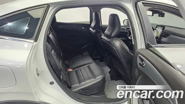 Renault Samsung XM3 2022 — ფოტო 20/34