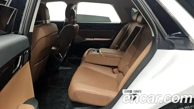 Hyundai Grandeur Hybrid 2023 — Photo 22/30