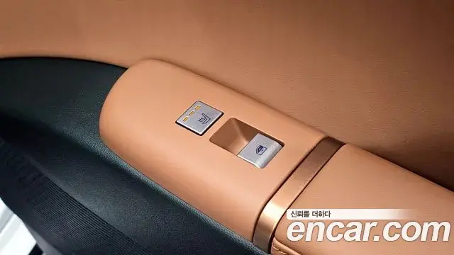 Hyundai Grandeur Hybrid 2023 — Photo 6/30