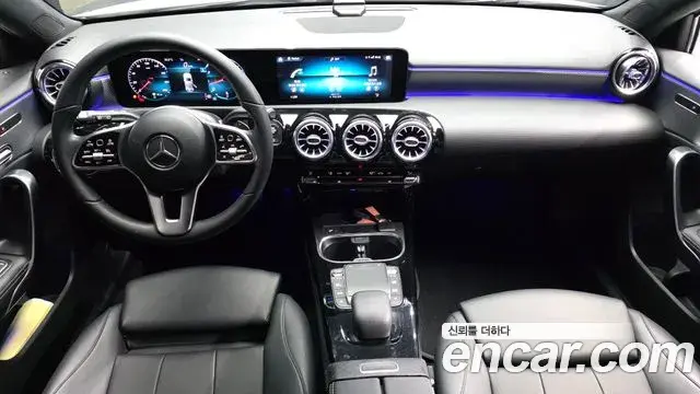 Mercedes-Benz A-Class 2021 — ფოტო 3/30