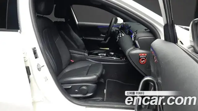 Mercedes-Benz A-Class 2021 — ფოტო 11/30