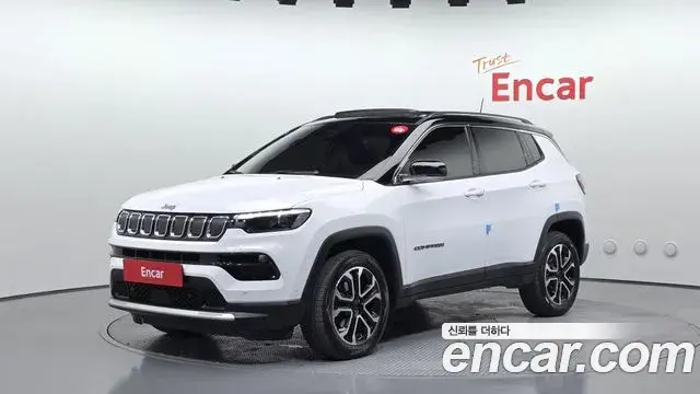 Jeep Compass 2022 — Şəkil 18/32