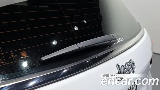Jeep Compass 2022 — Şəkil 28/32