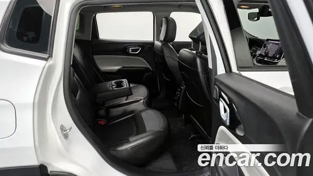 Jeep Compass 2022 — Şəkil 8/32