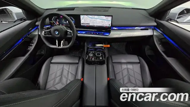 BMW 5 Series 2025 — Photo 15/20