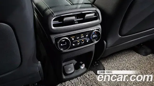 Genesis GV80 2021 — Photo 24/37