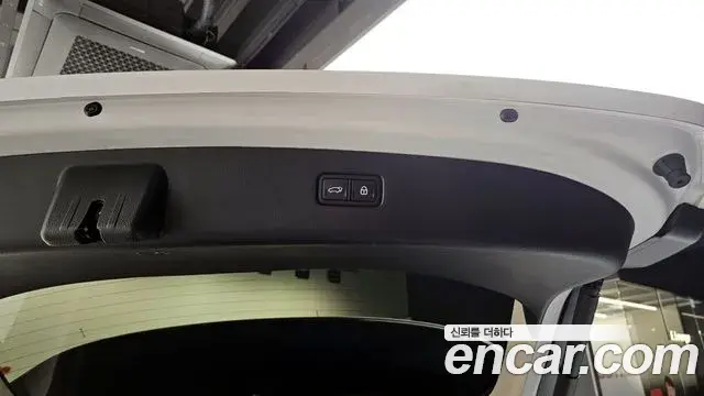 Genesis GV80 2021 — Photo 30/37