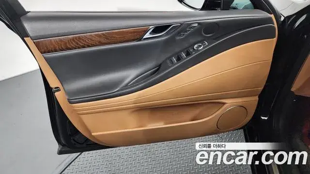 Genesis G80 2020 — Photo 26/38