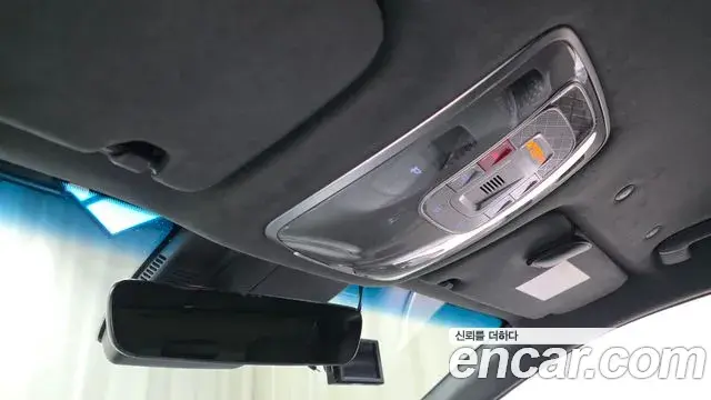 Genesis G90 2022 — Photo 19/35