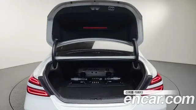 Genesis G70 2021 — ფოტო 27/40