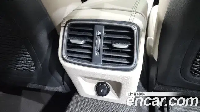 Genesis G70 2021 — ფოტო 39/40