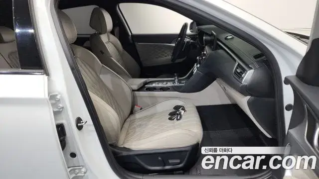 Genesis G70 2021 — ფოტო 4/40