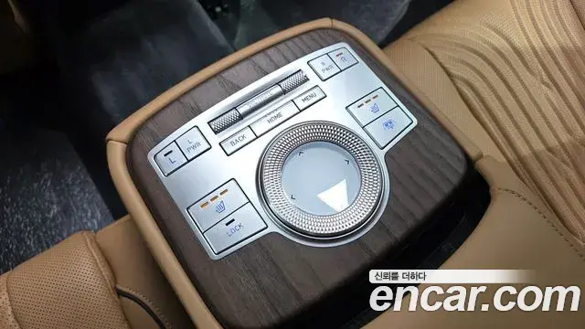 Genesis G80 2022 — Photo 19/34