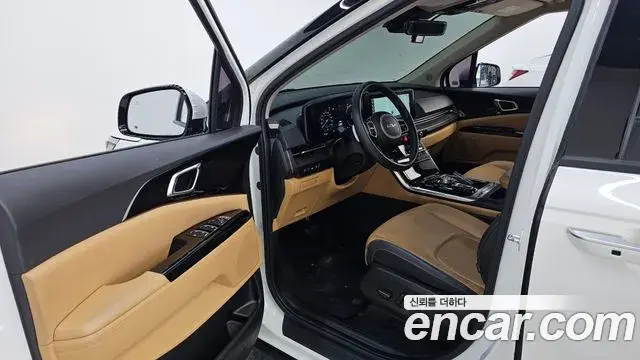 Kia Carnival 2022 — Şəkil 24/33