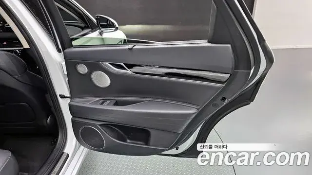 Genesis G80 2020 — ფოტო 9/32