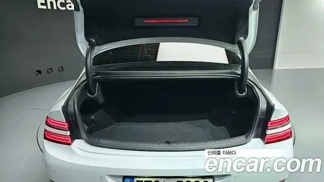 Genesis G80 2020 — ფოტო 10/32