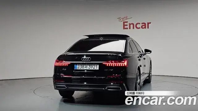 Audi A6 2021 — ფოტო 16/35