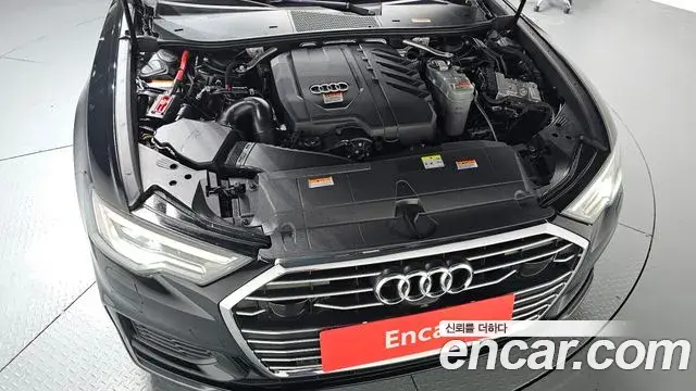 Audi A6 2021 — ფოტო 23/35