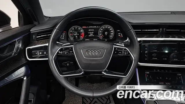 Audi A6 2021 — ფოტო 21/35