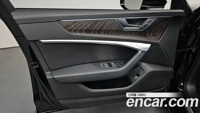 Audi A6 2021 — ფოტო 35/35