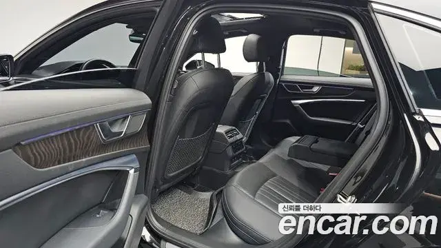 Audi A6 2021 — ფოტო 25/35