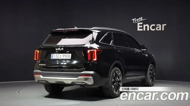Kia Sorento 2024 — ფოტო 13/31
