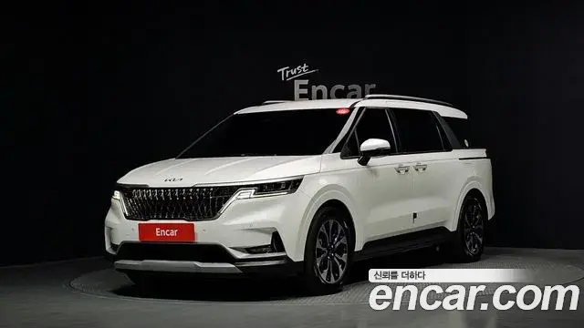 Kia Carnival 2022 — Фото 1/20