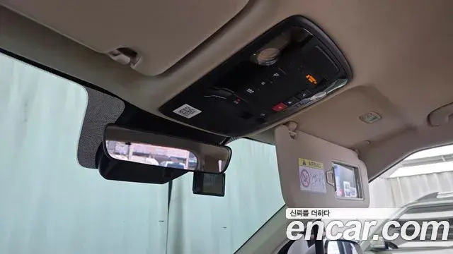 Kia Carnival 2022 — Фото 18/20