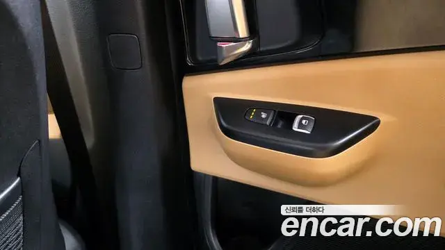 Kia Carnival 2022 — Фото 19/20