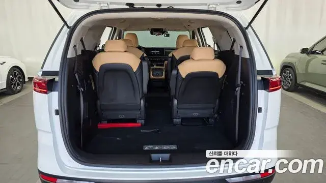 Kia Carnival 2022 — Фото 20/20