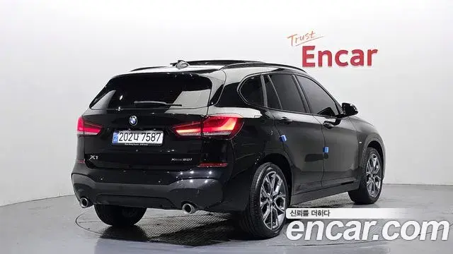 BMW X1 2022 — ფოტო 12/32