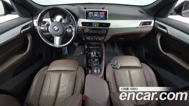 BMW X1 2022 — ფოტო 21/32