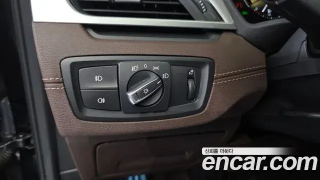 BMW X1 2022 — ფოტო 23/32