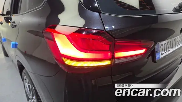 BMW X1 2022 — ფოტო 3/32