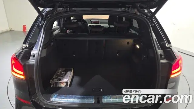 BMW X1 2022 — ფოტო 26/32
