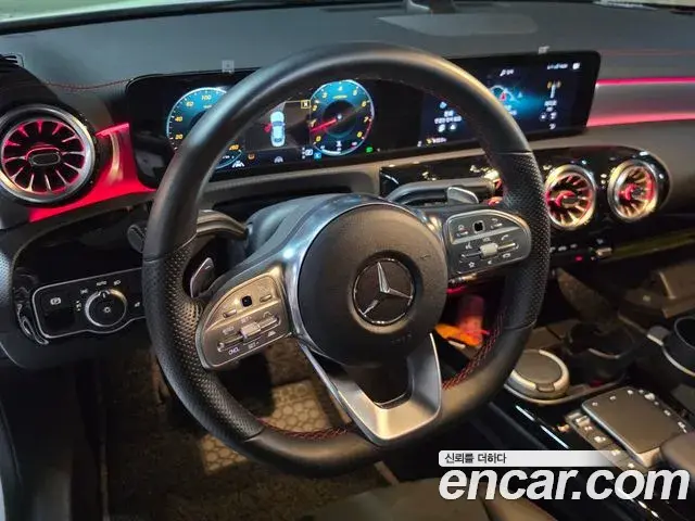 Mercedes-Benz CLA-Class 2021 — ფოტო 8/20