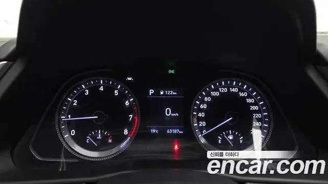 Hyundai Sonata 2021 — Фото 8/20