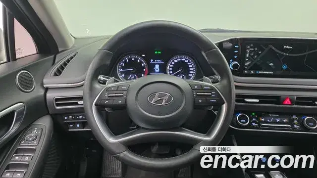 Hyundai Sonata 2021 — Фото 14/20