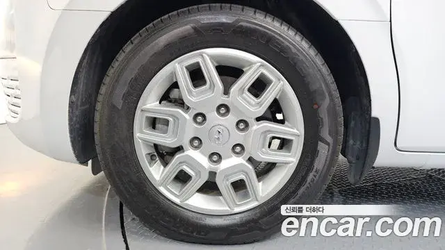 Hyundai Staria 2022 — Photo 11/20